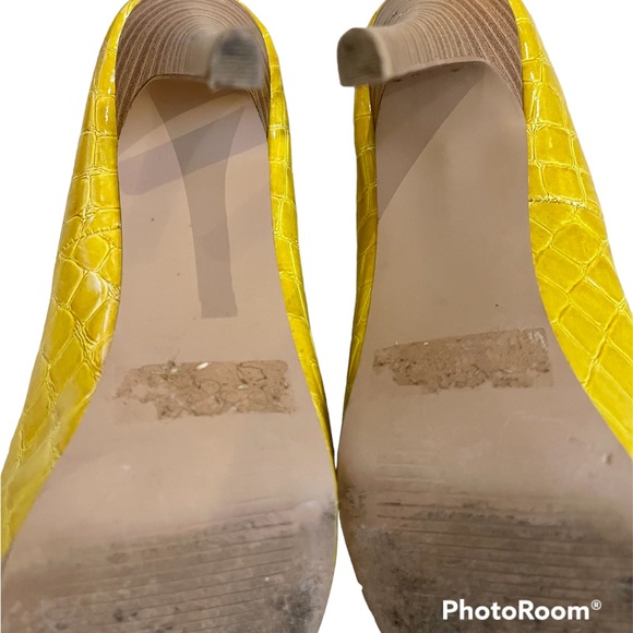 Qupid Mustard Yellow Peep Toe Pump Heels Size 6 1/2 - Picture 6 of 6
